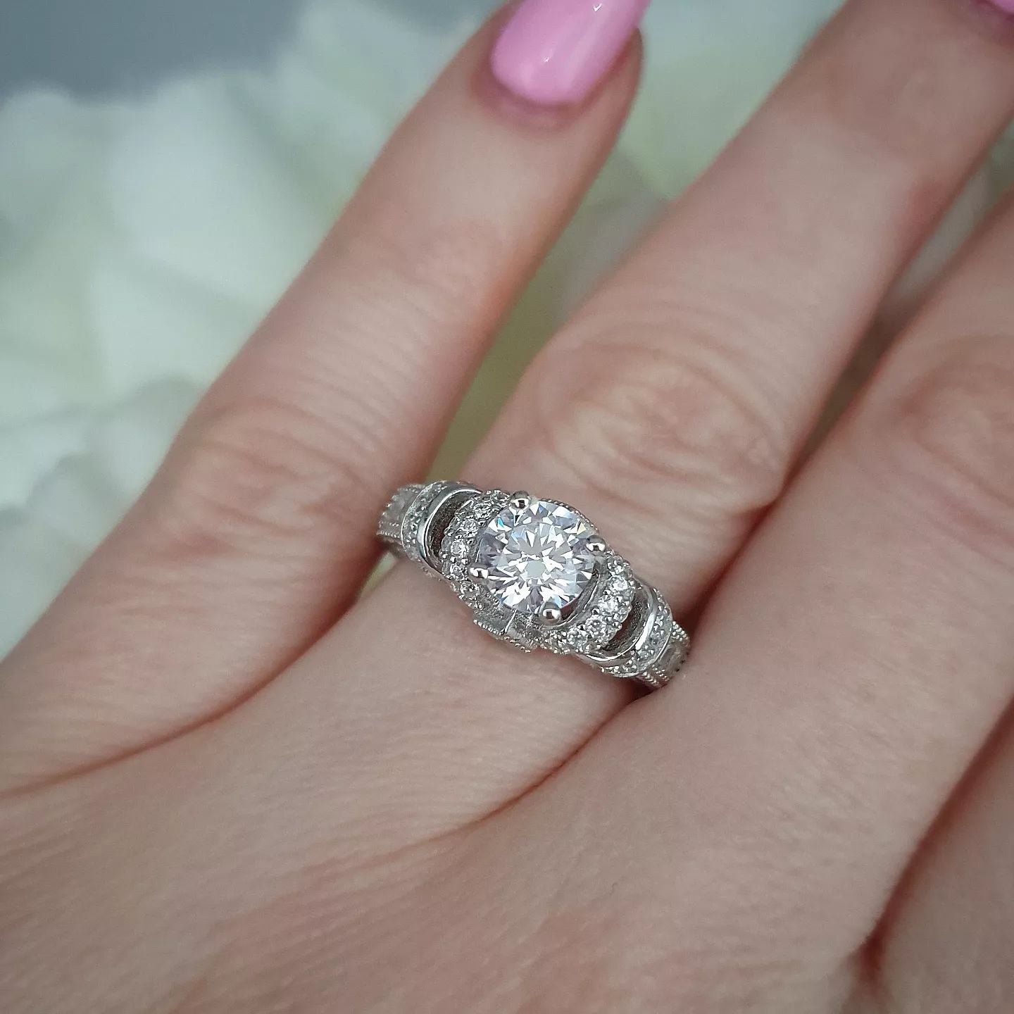 925 Sterling Silver Vintage Cz Solitaire Ring with Millgrain Basket