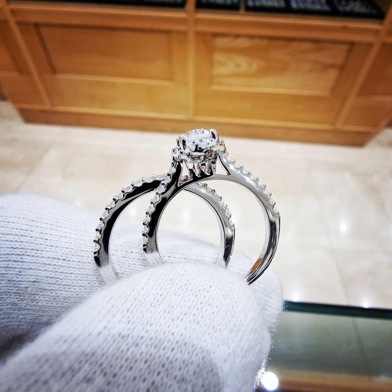 925 Sterling Silver Oval Halo Cz Ladies Ring Set