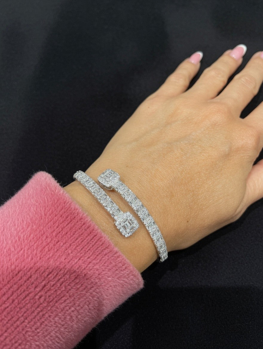 925 Sterling Silver Baguette & Round Pave Set Cz Bangle