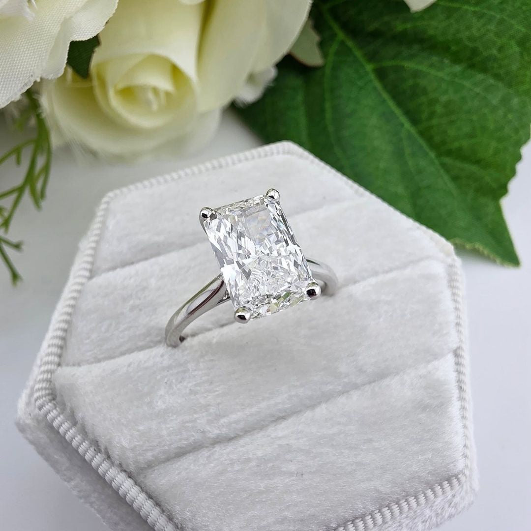 18ct White Gold 3.00ct Radiant Cut Lab Grown Diamond Ring IGI Certified
