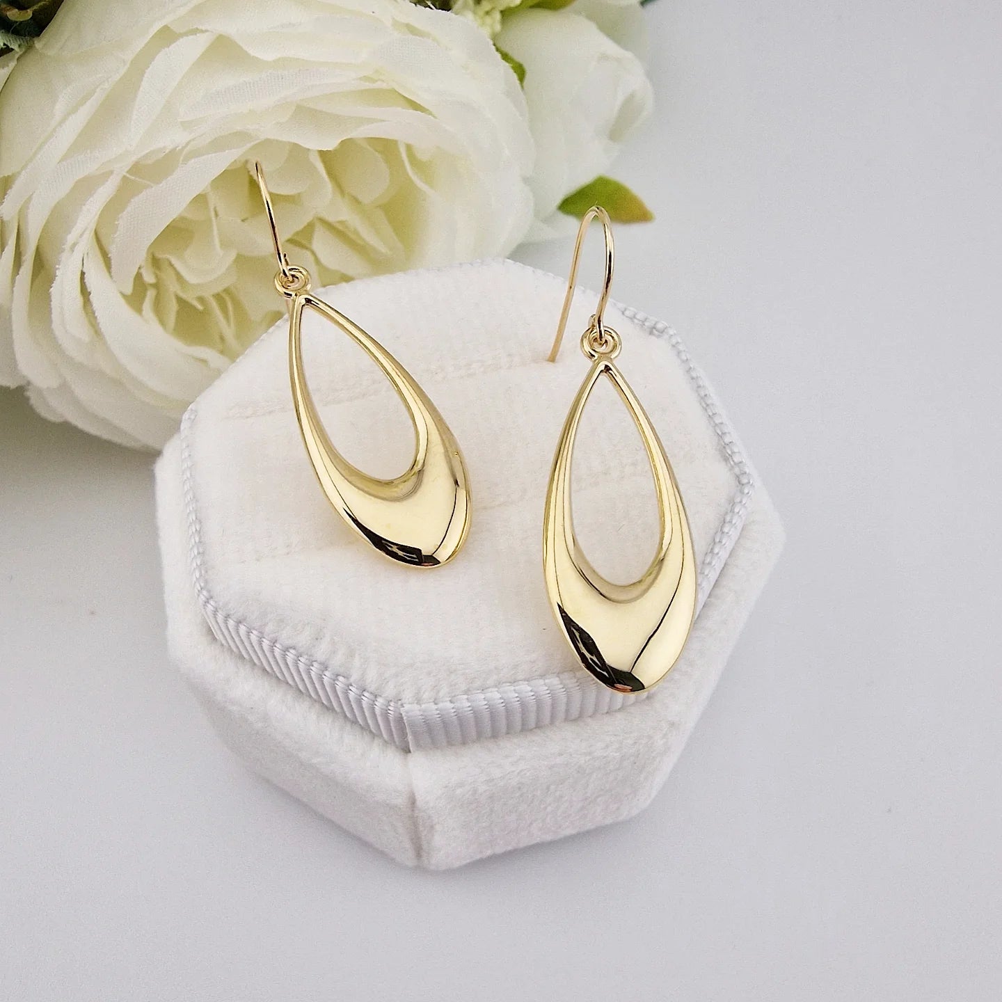 9ct Yellow Gold Hollow Open Drop Earrings