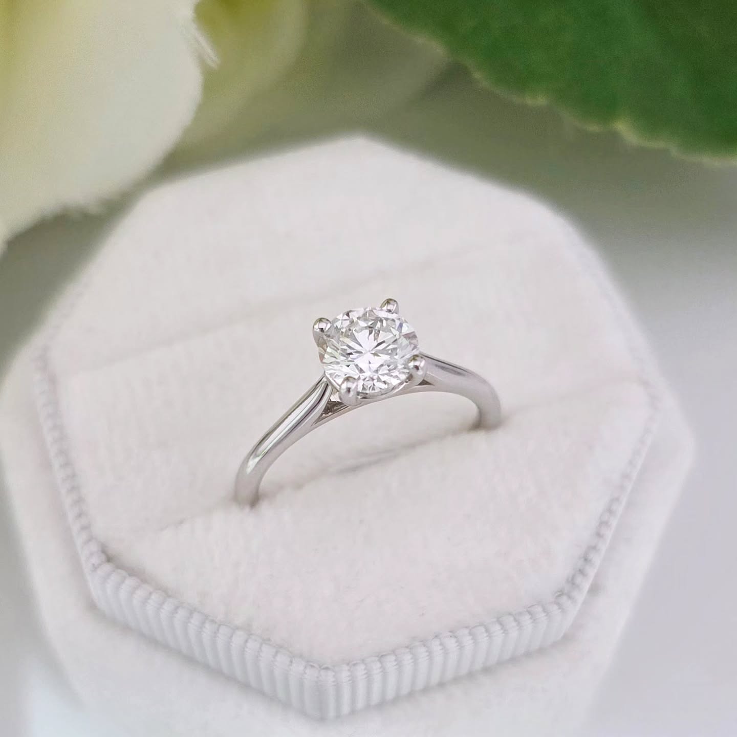 18ct White Gold 1.00ct Solitaire Lab Grown Diamond Ring IGI Certified