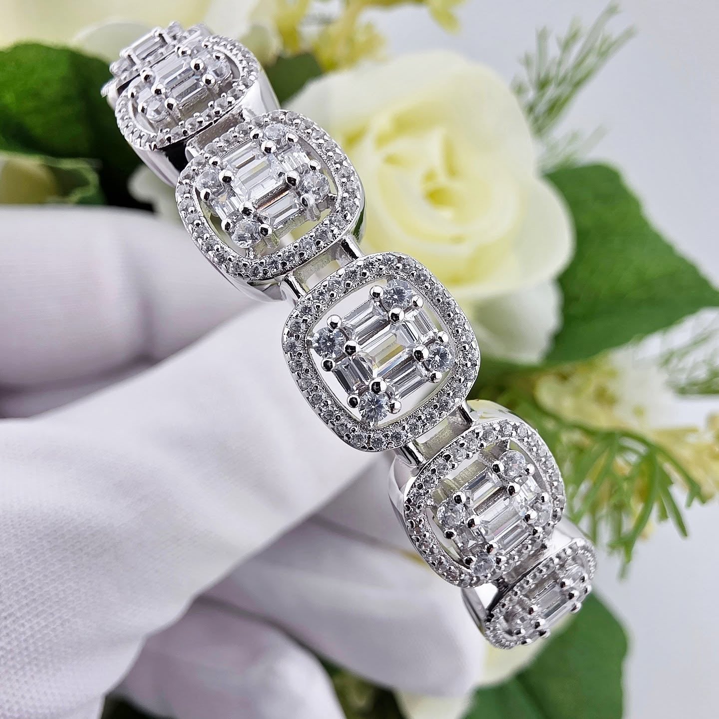 925 Sterling Silver Baguette & Round CZs Halo Style Bangle