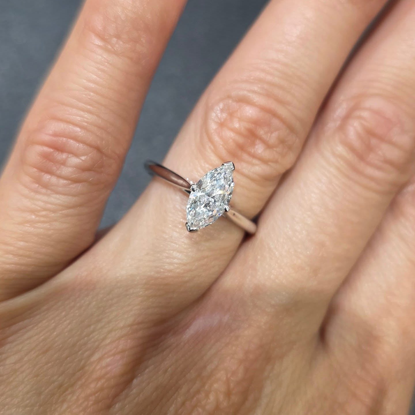 18ct White Gold 1.00ctw Marquise Cut LAB GROWN Diamond Ring IGI Certified
