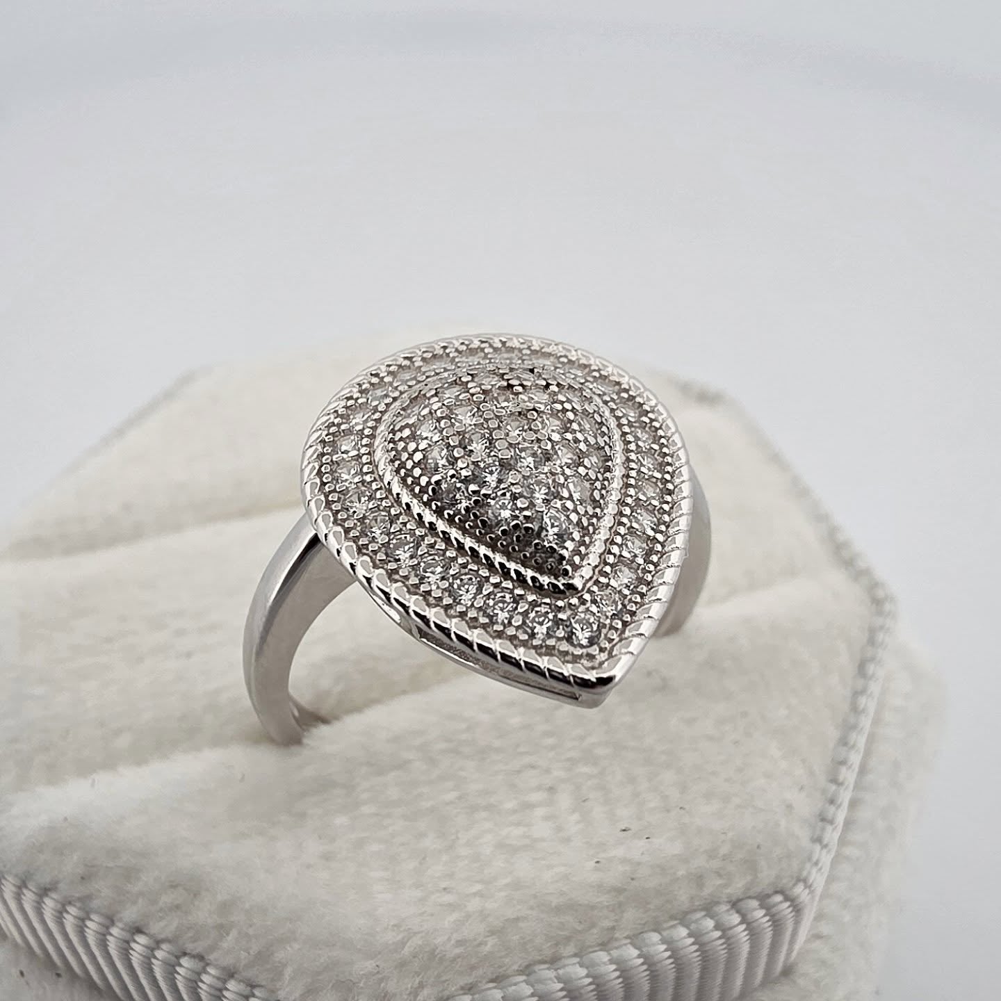925 Sterling Silver Cluster Tear Drop Shape Cz's Ring