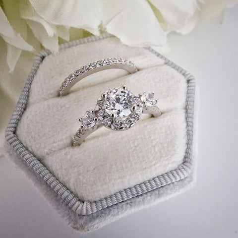 925 Sterling Silver Round Cz Halo Trilogy Ring Set
