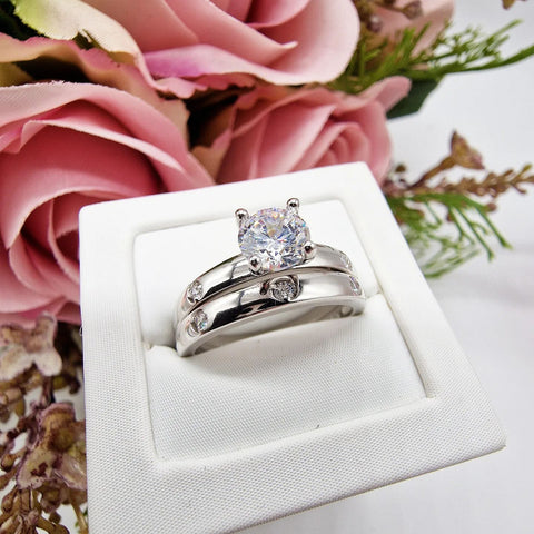 925 Sterling Silver Cz Ladies Ring Set With Cz Studded Bands