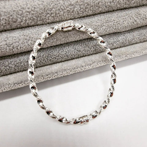 925 Sterling Silver Twisted Ribbed Edge Bangle