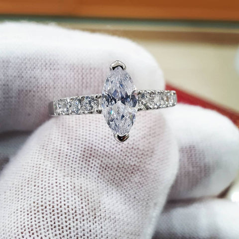 925 Sterling Silver Claw Set Marquise Cut Cz Solitaire Ring