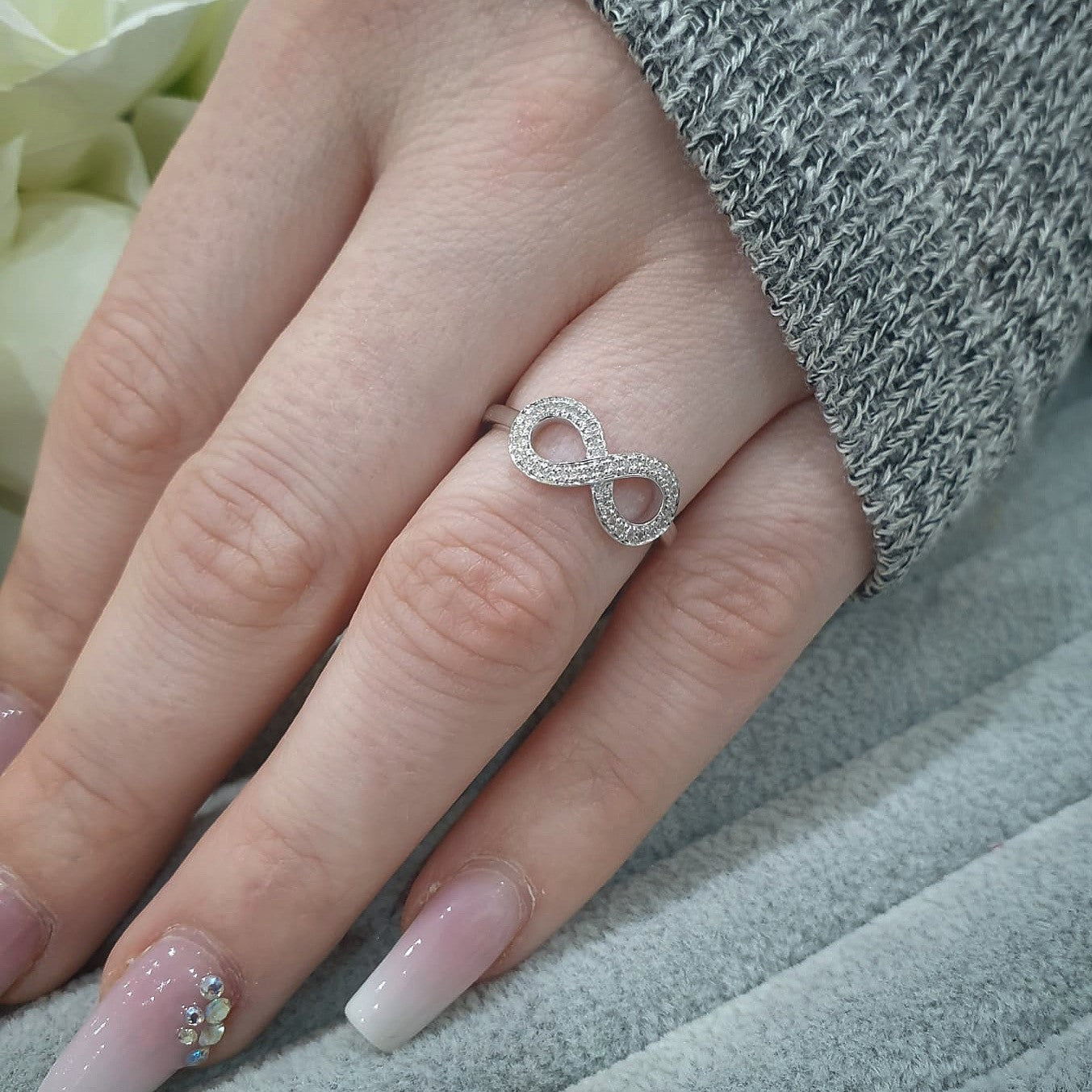 9ct White Gold 0.13ct Diamond Infinity Dress Ring