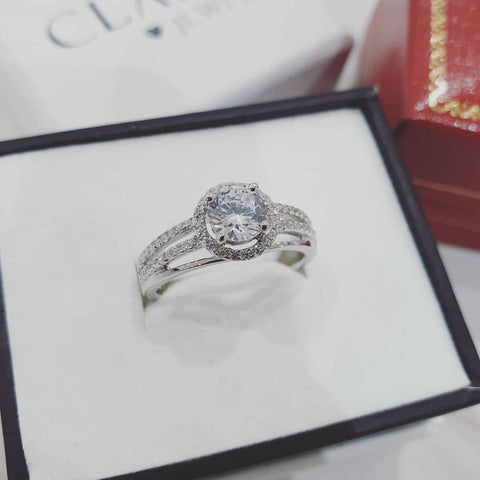925 Sterling Silver Split Shank with Cz on Shoulders Ring