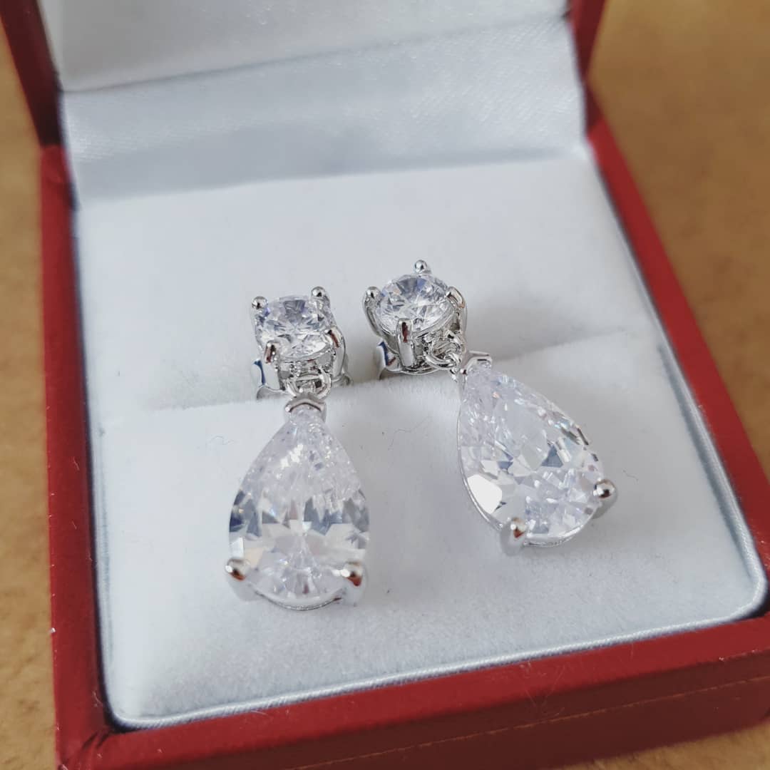 925 Sterling Silver Round & Pear Cut Drop Earrings
