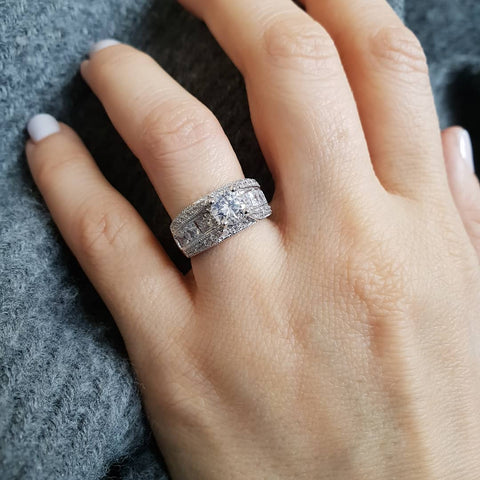 925 Sterling Silver Round Brilliant with Princess Cut Cz Shield Ring