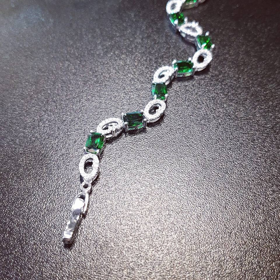 925 Sterling Silver Oval Cut Green & Clear CZs Tennis Bracelet