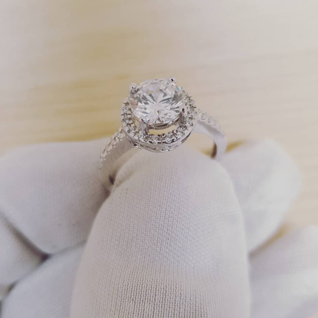 925 Sterling Silver Claw Set Cz Halo Solitaire Ring
