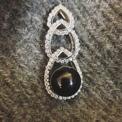 925 Sterling Silver Pear Drops and Black Stone Pendant with 18" Chain