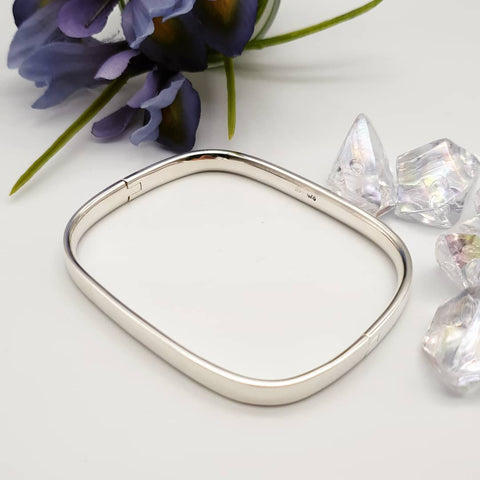 925 Sterling Silver Solid Tv Shaped Bangle