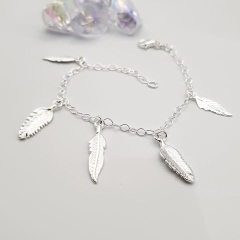 925 Sterling Silver 5 Feathers Ladies Charm Bracelet