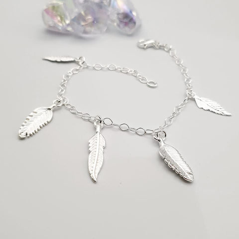 925 Sterling Silver 5 Feathers Ladies Charm Bracelet