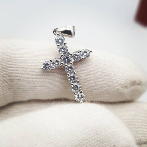 925 Sterling Silver Cz Cross Pendant with Chain