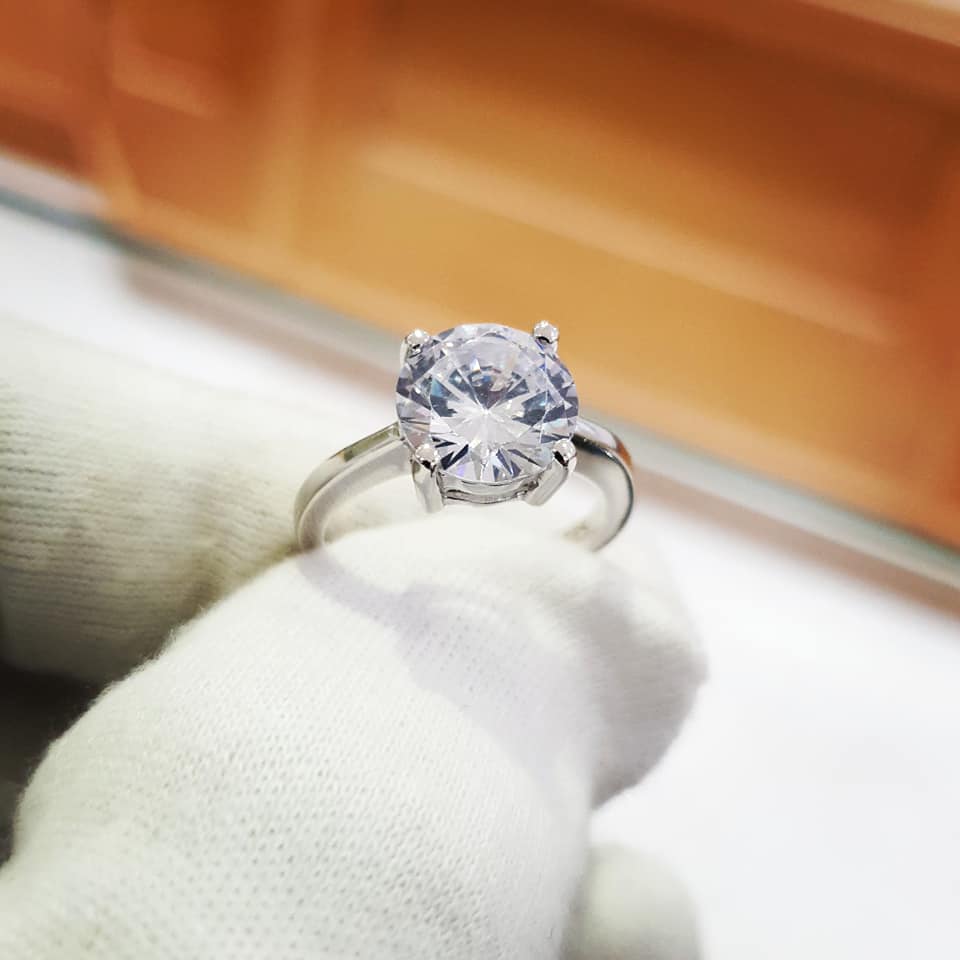925 Sterling Silver CZ 4ct Solitaire Engagement Ring