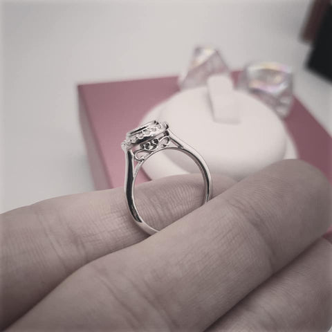 9ct White Gold 0.25ctw Diamond Cluster Ring with Diamond Cut Bezel