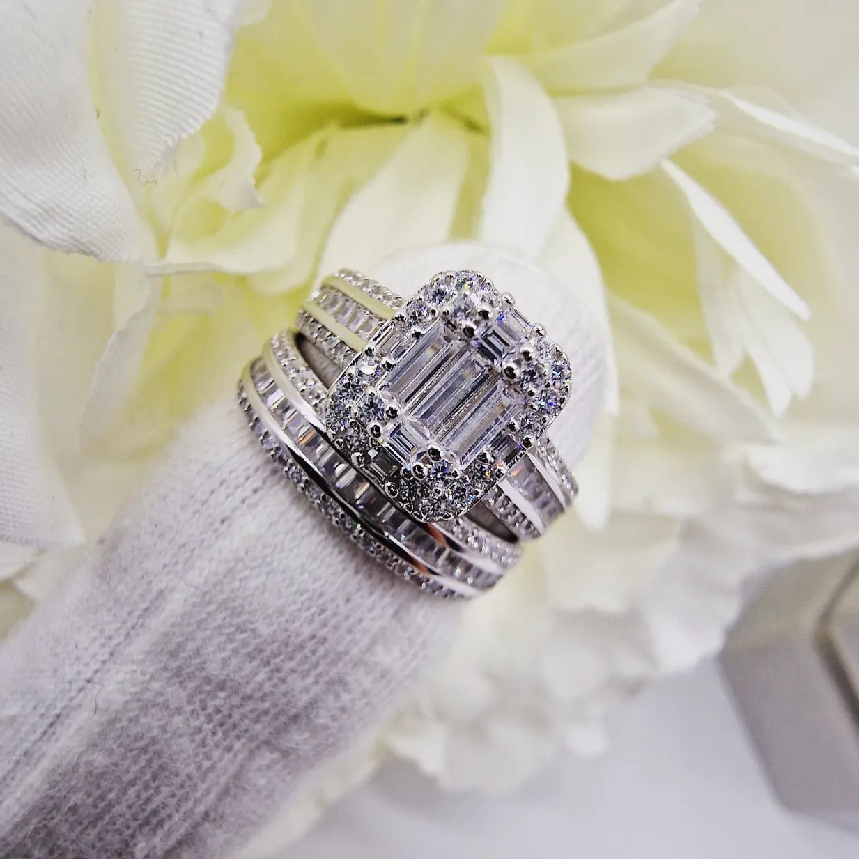 925 Sterling Silver Round & Baguette Cz Ladies Ring Set