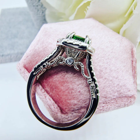 925 Sterling Silver Green Cz High Setting Split Shank Fancy Ring