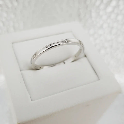 925 Sterling Silver Band with Stones all the way around