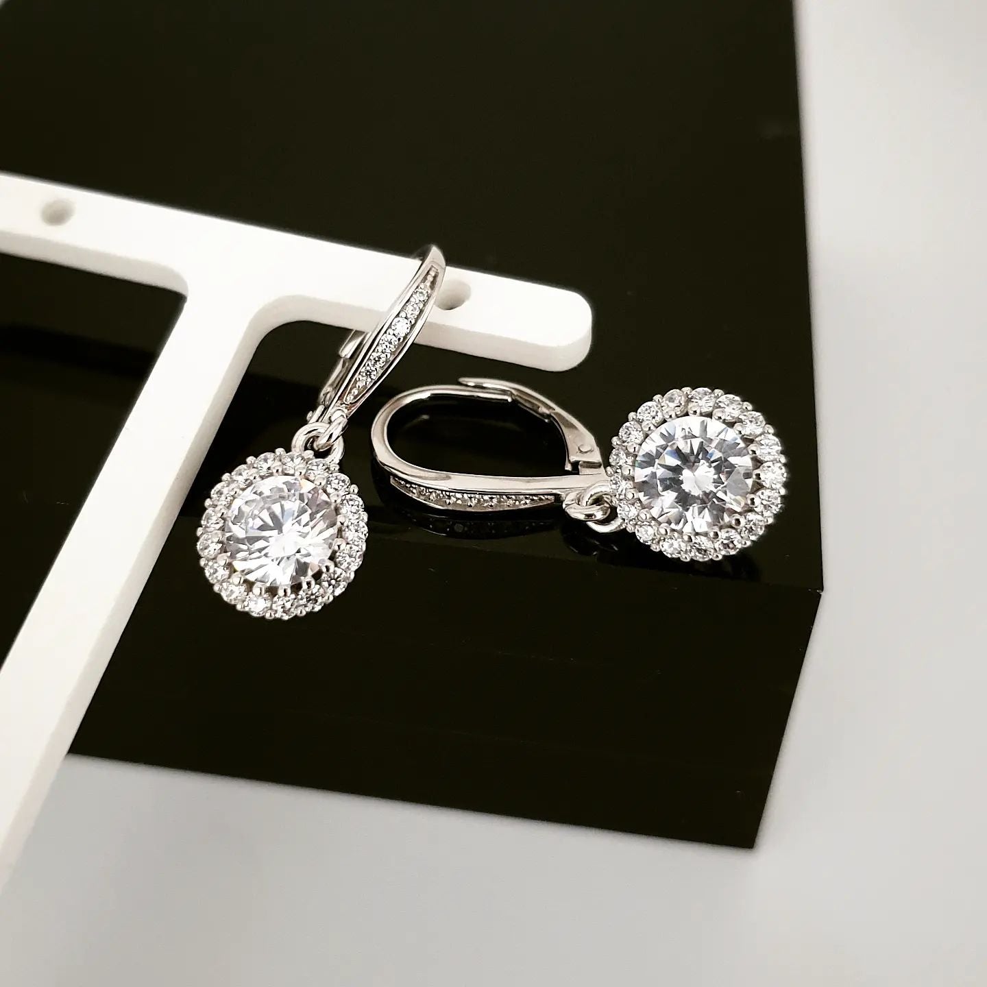 925 Sterling Silver Round Halo Earrings Lever Back