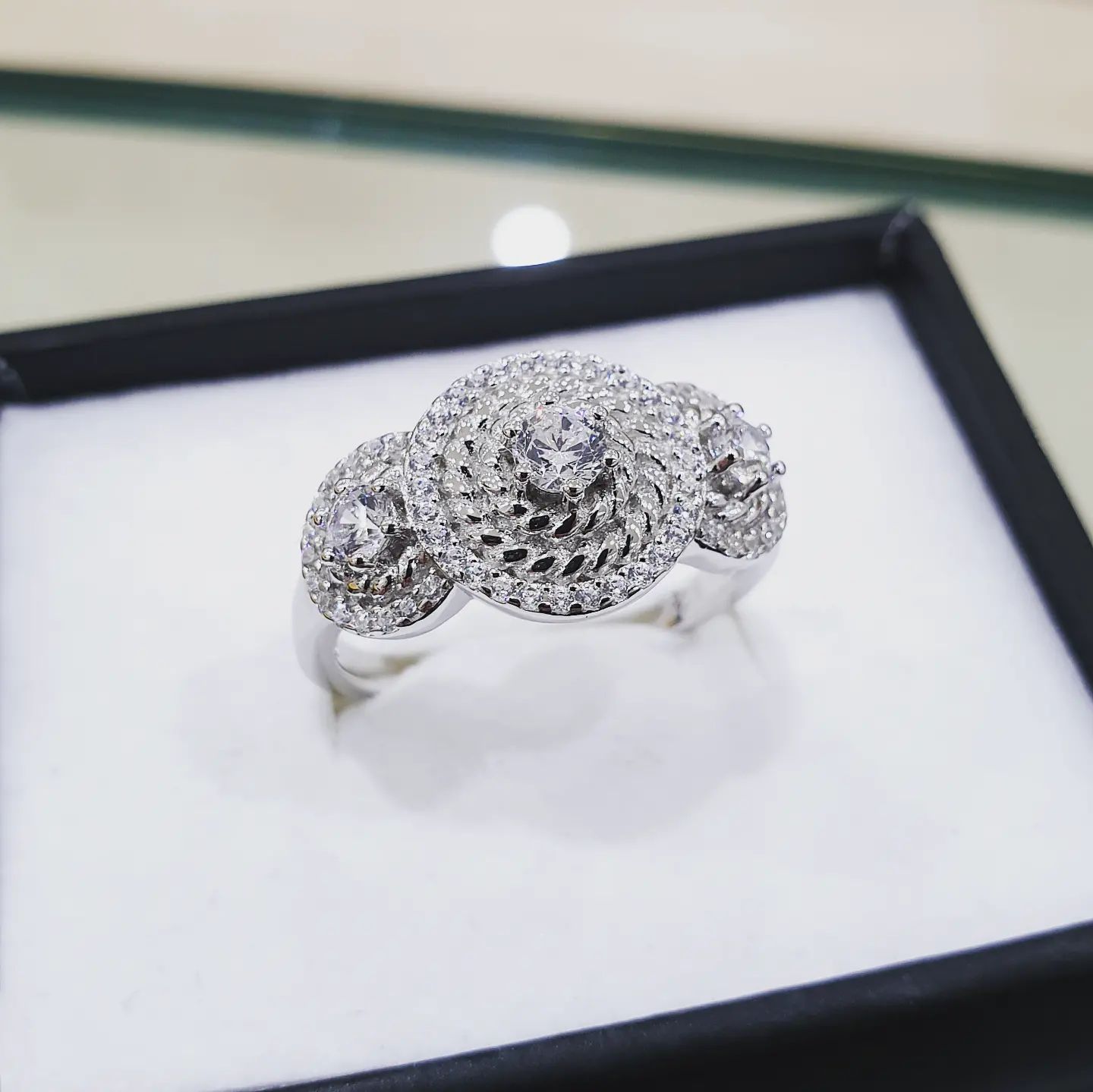 925 Sterling Silver Cz Vintage Halo Trilogy Ring