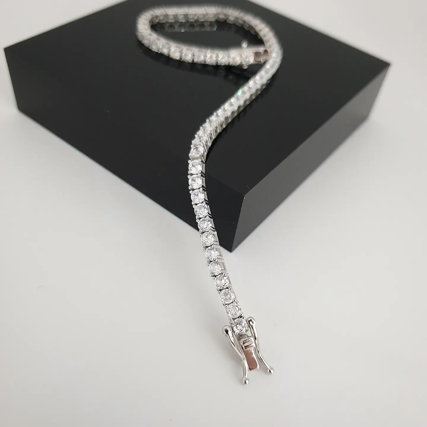 925 Sterling Silver 3mm Cz Tennis 7" Bracelet