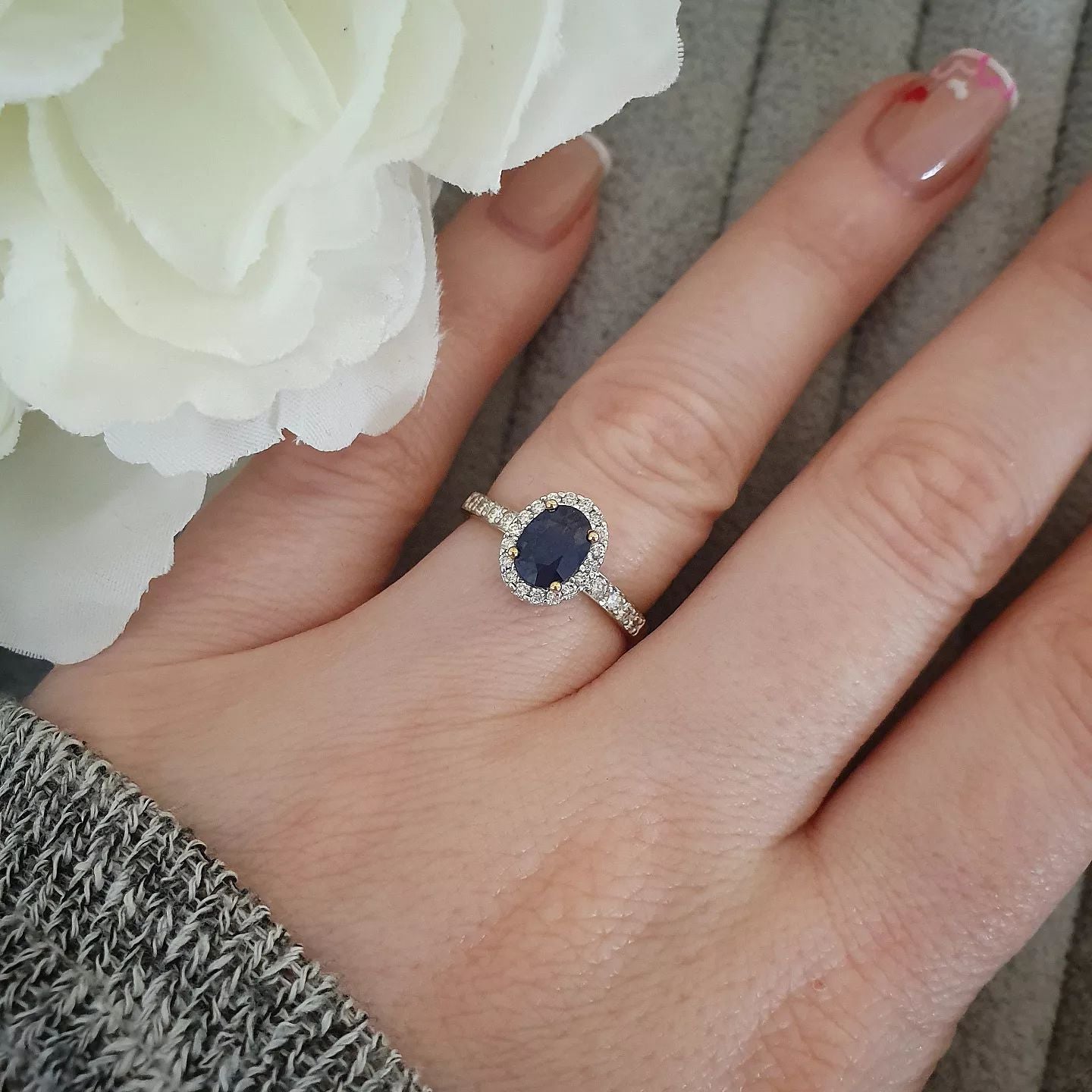 9ct 0.30ct Diamond & Oval Sapphire Yellow Gold Ring