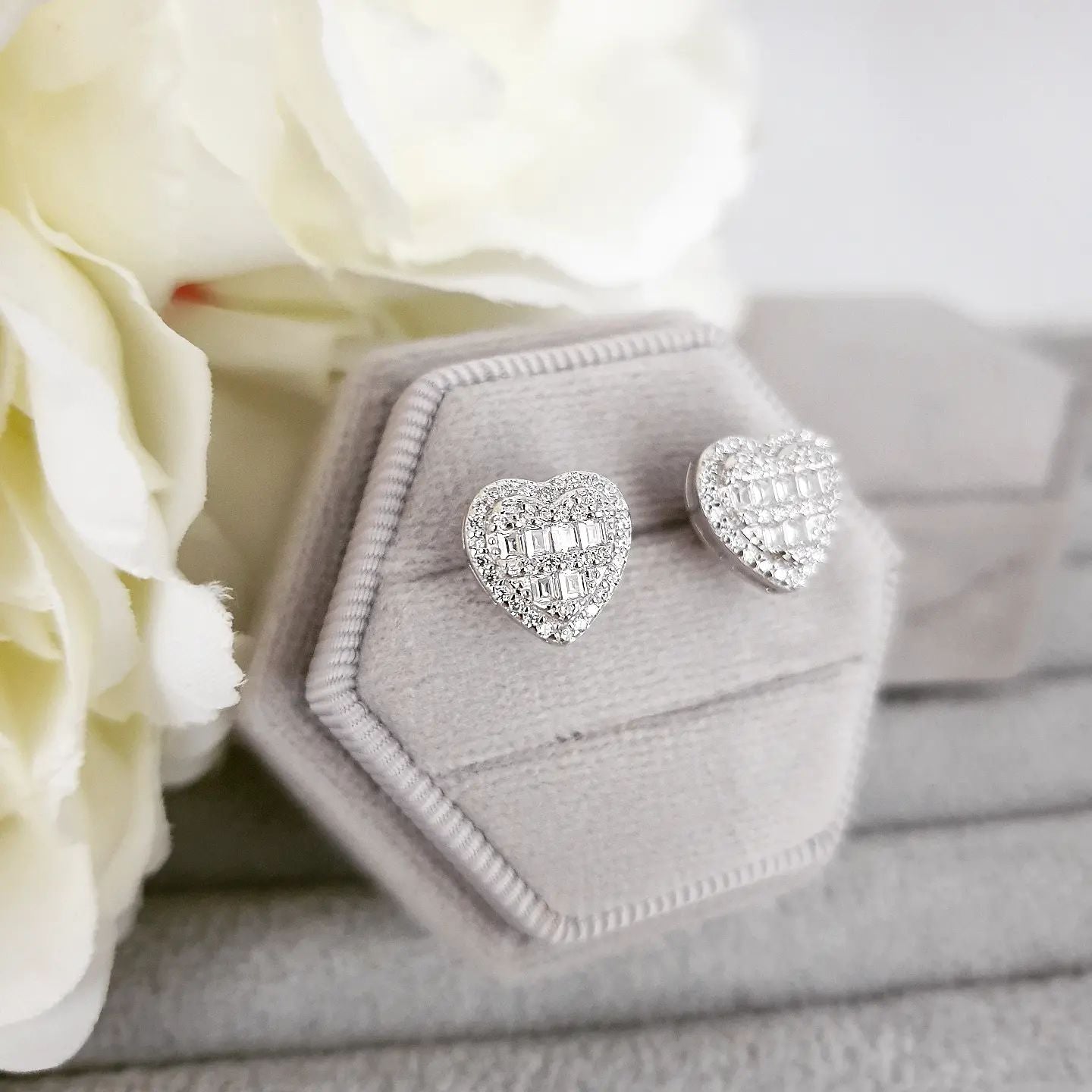925 Sterling Silver Baguette & Round Cut Cz Heart Studs