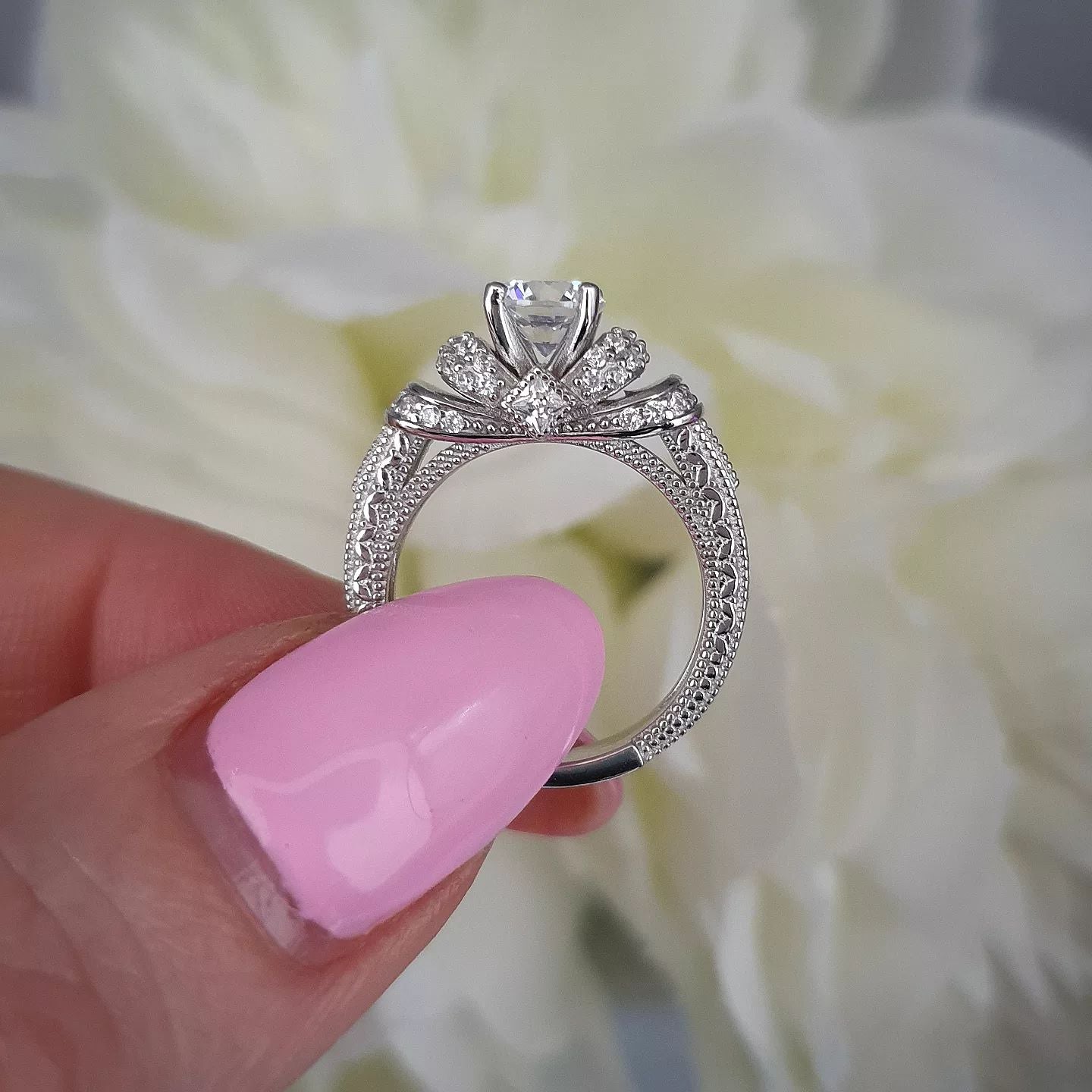 925 Sterling Silver Vintage Cz Solitaire Ring with Millgrain Basket