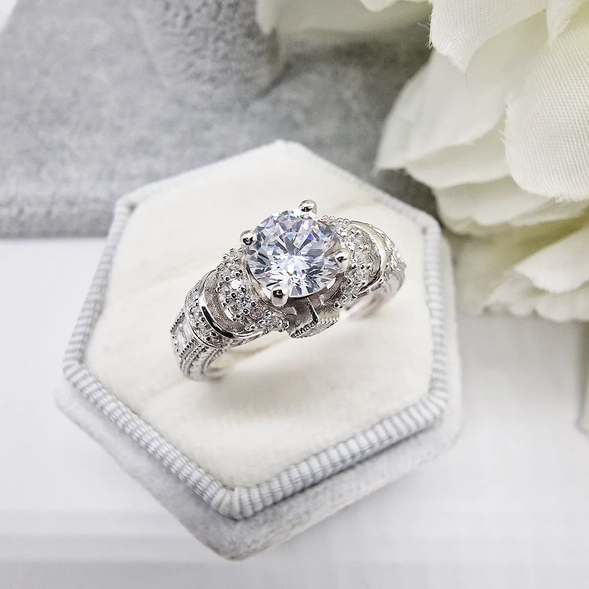 925 Sterling Silver Vintage Cz Solitaire Ring with Millgrain Basket